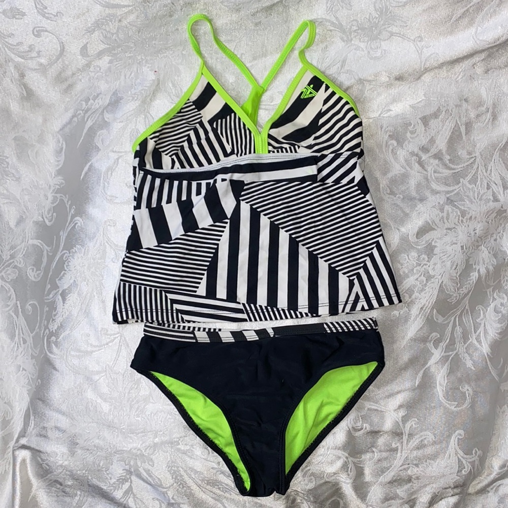 Girls zeroXposur tankini with neon green accents